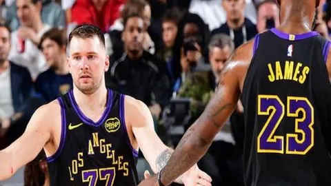 米堡英冠保二之争，专家质合分析期号展望